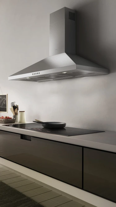 Range Hoods Wall-Mount range hood Volterra hero